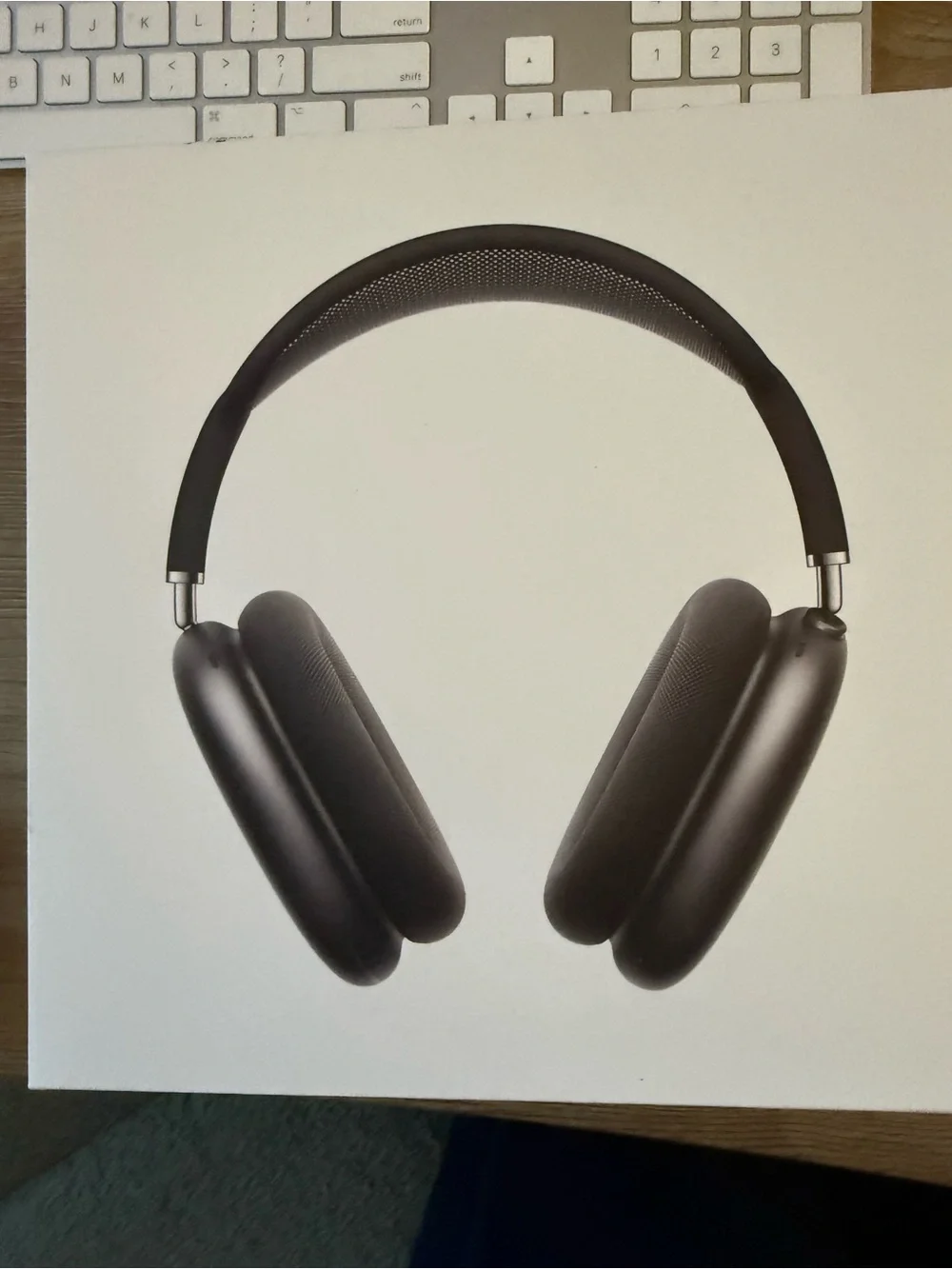 Apple AirPods Max space gray Over-Ear Wireless Headphones